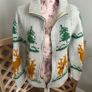 vintage American Eagle Outfitters White Cardigan fairisle, reindeer/moo Patterns